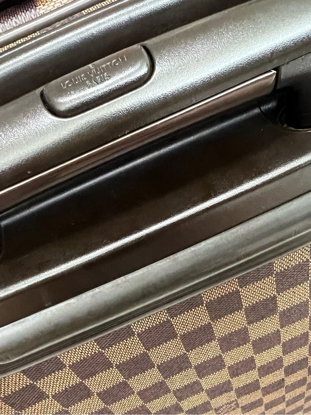 Louis Vuitton Damier Ebene Pegase 50 with hanger, garment bag etc